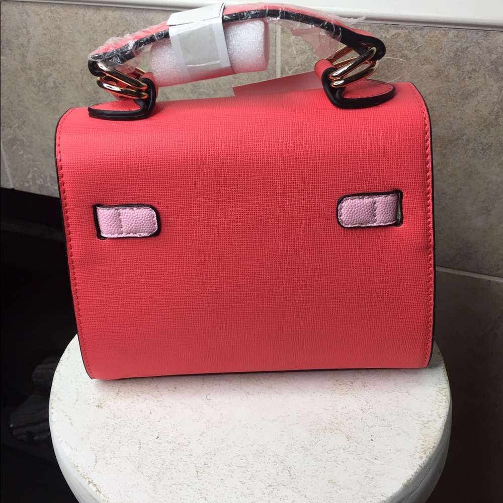 Pretty purse - Picture 2 of 6